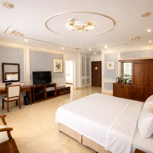 Platinum King Room – Paracel Resort Hải Tiến